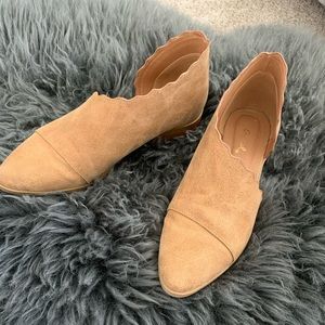 Qupid Tan Scalloped Cut Out Flats Size 6